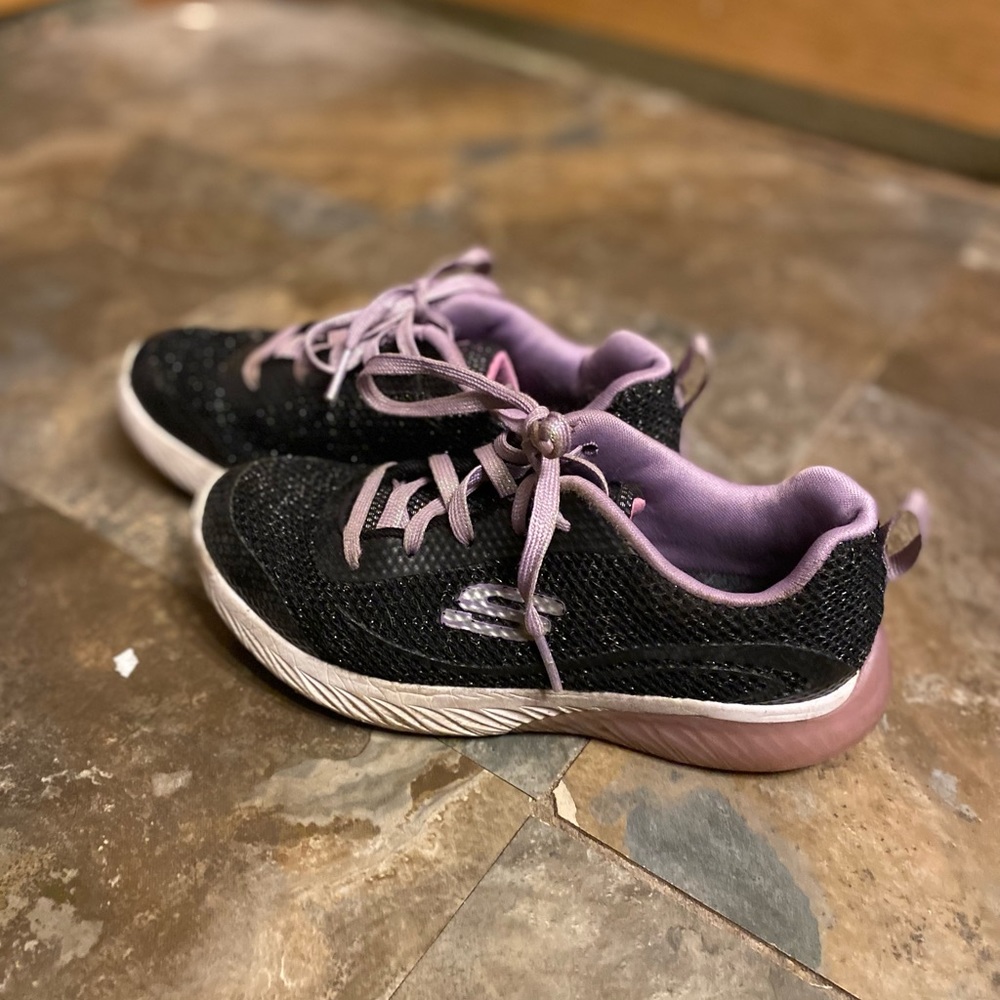 Girls Sketchers Black and Purple Sneakers size 2.5